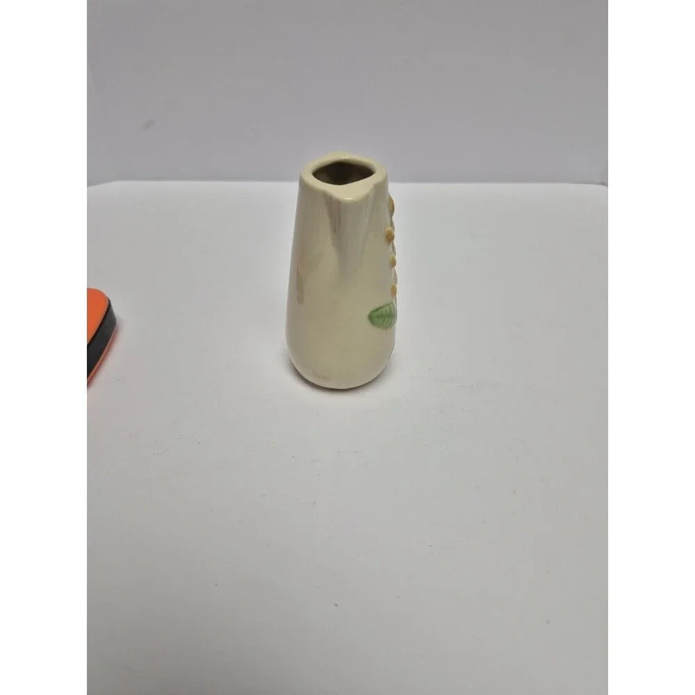 Vintage Shawnee USA Art Pottery Wheat Mini Vase 3 3/8